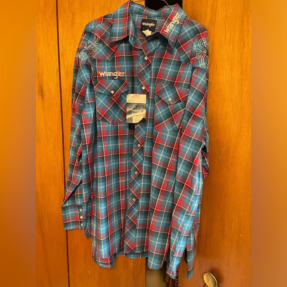 Wrangler Button Up